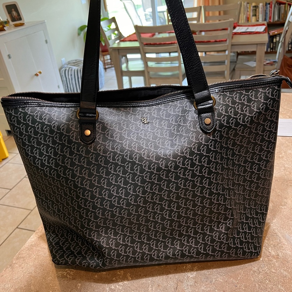 Elliott Lucca Tote